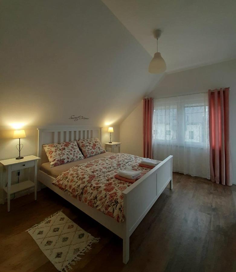 Elegant Inn Gospić מראה חיצוני תמונה
